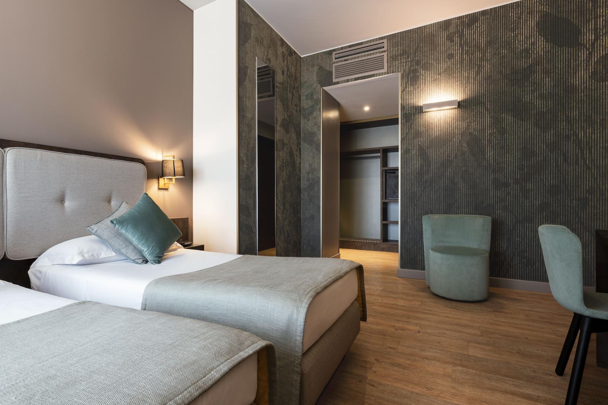 Mokinba Hotels King Milan Bagian luar foto