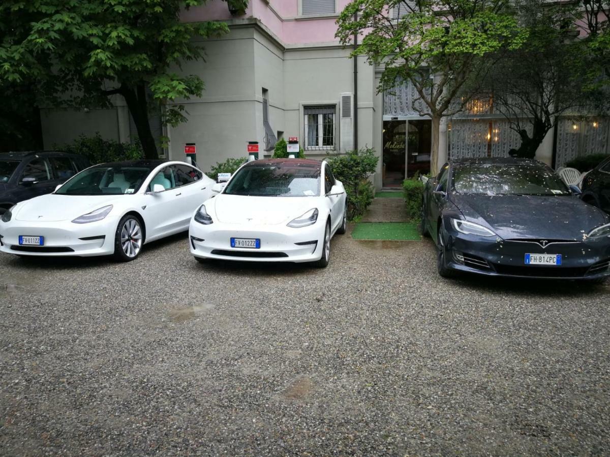 Mokinba Hotels King Milan Bagian luar foto