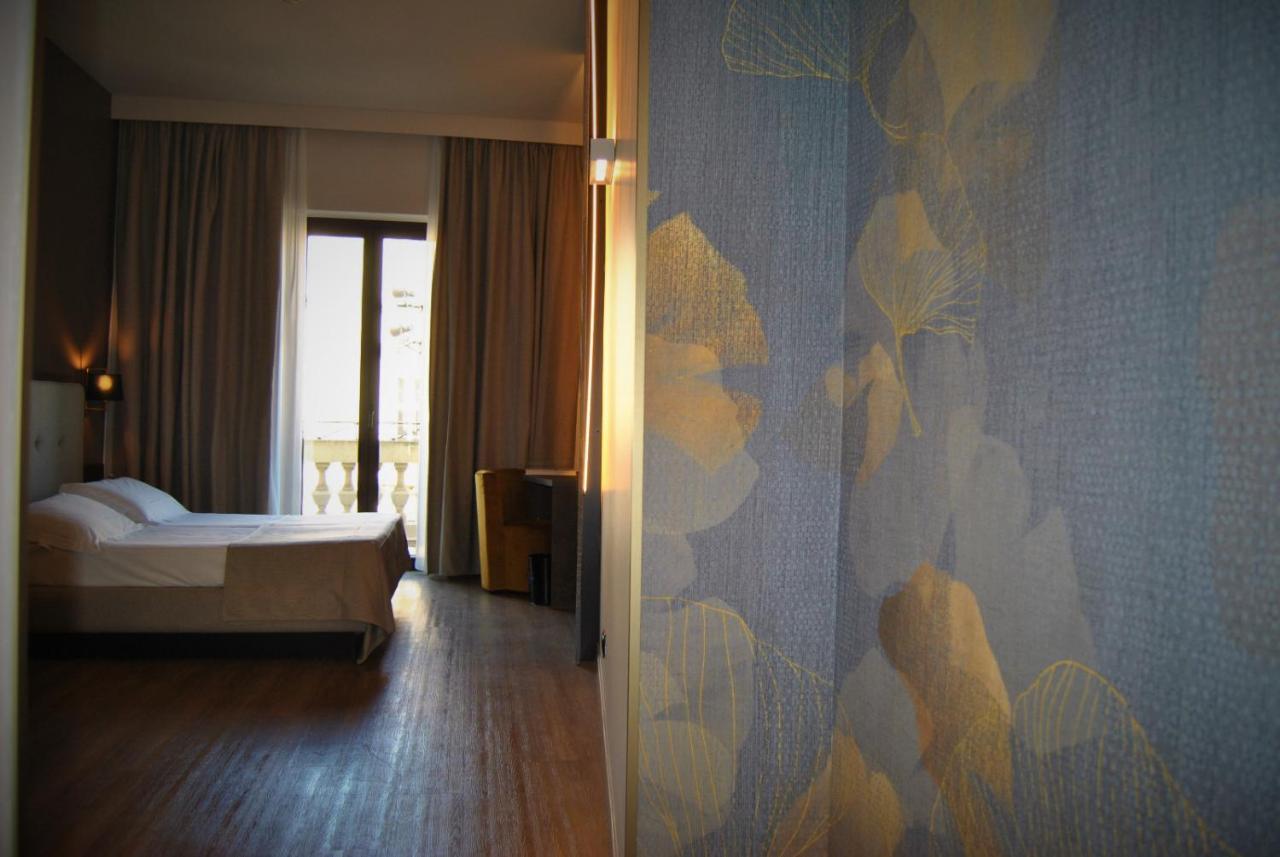 Mokinba Hotels King Milan Bagian luar foto