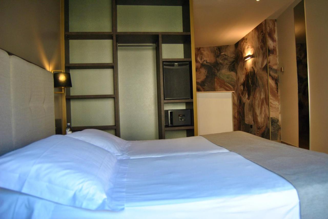 Mokinba Hotels King Milan Bagian luar foto