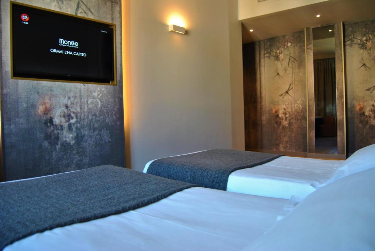 Mokinba Hotels King Milan Bagian luar foto